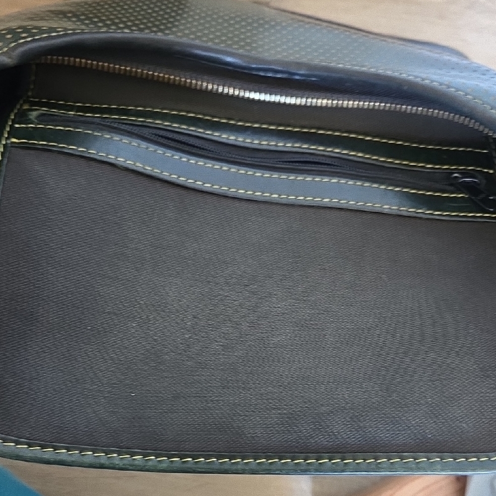 Dooney & Bourke Cabrio Dot Leather Tranquility Green Hobo Shoulder Bag Vintage - Picture 12 of 17